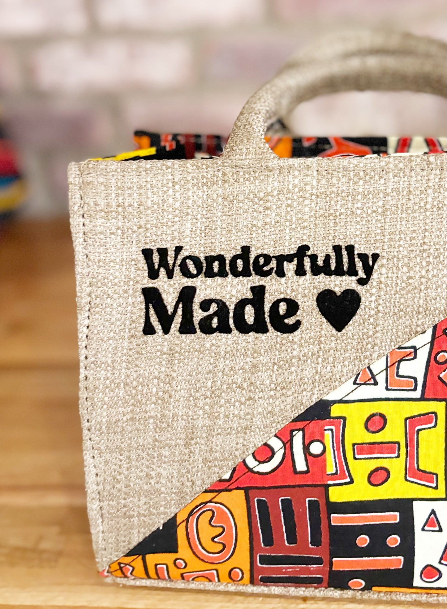 Inspo mid Tote bag with message
